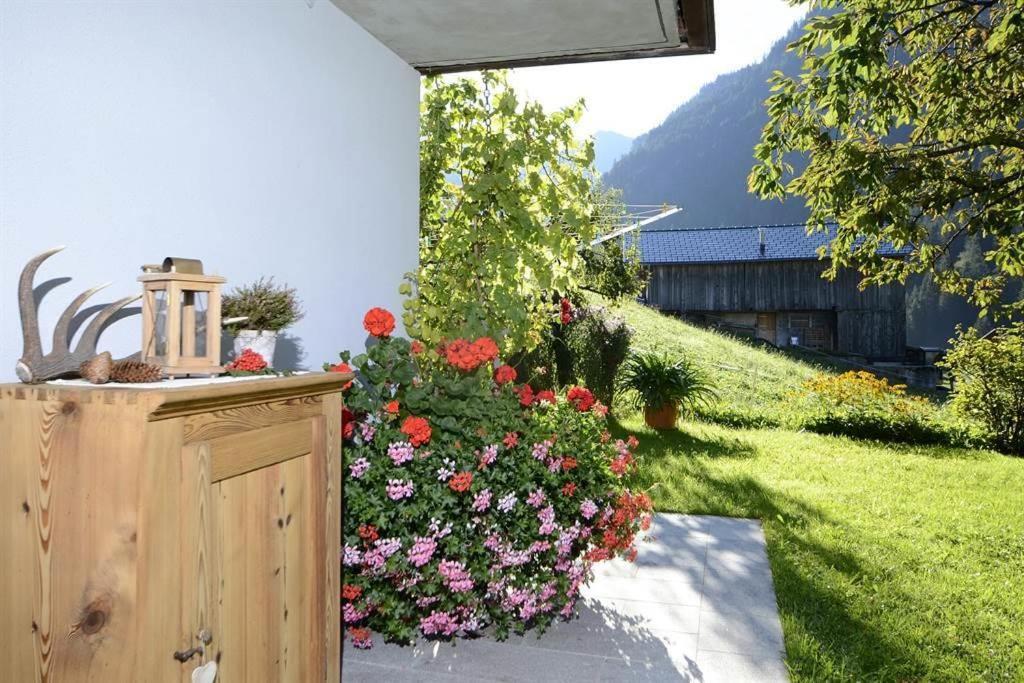 Ferienwohnung Haus Saler Silbertal Exterior foto